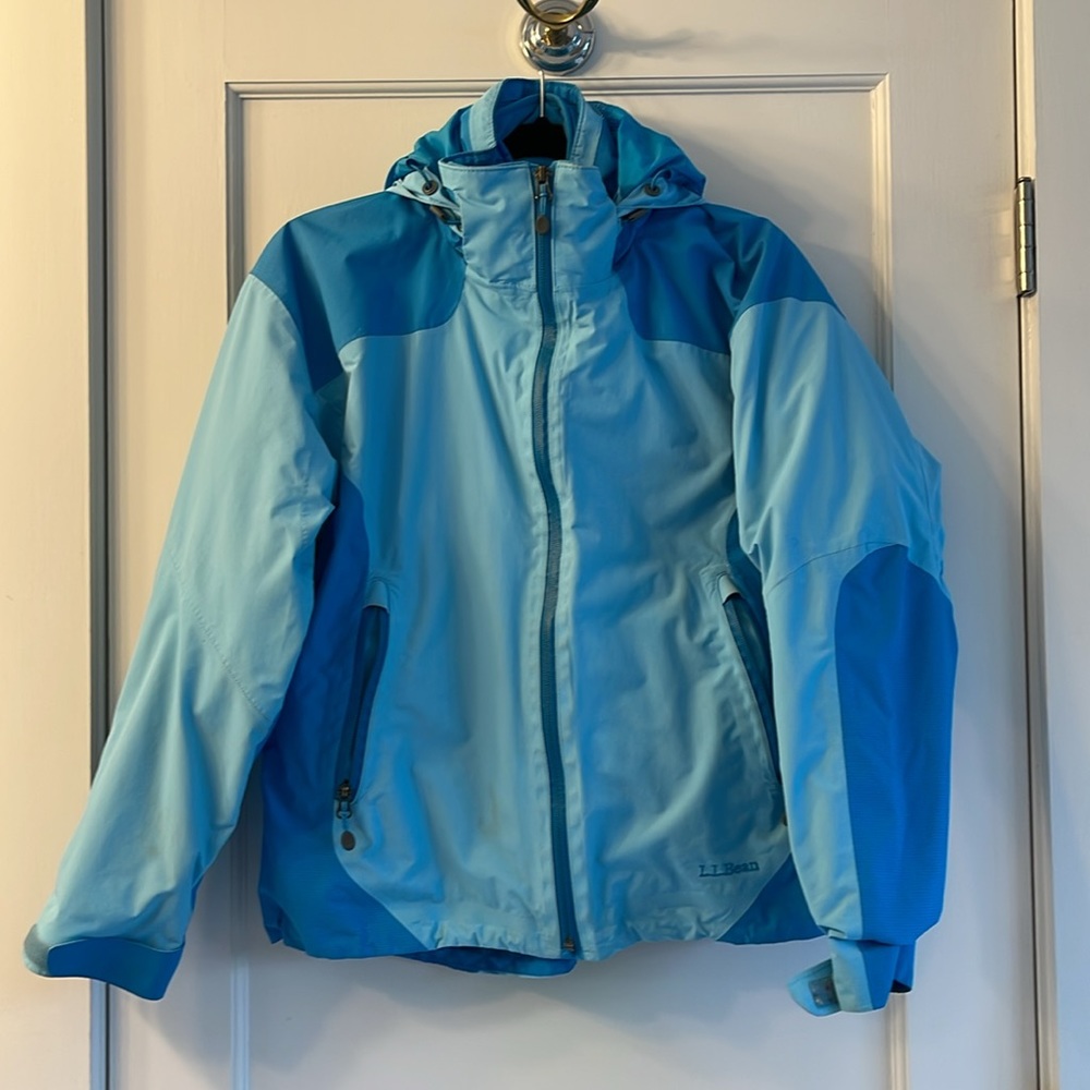Llbean Women’s Petite M blue 3-in-1 winter jacket